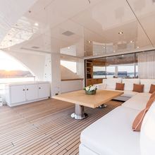 Rebels Yacht 