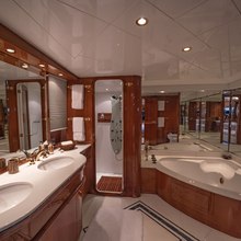 Shalimar Yacht 