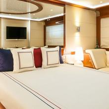 Cezz of London Yacht 