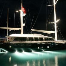 Infinity Yacht Underwater Lights
