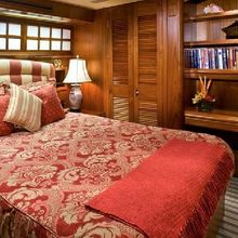 Serenity Yacht 