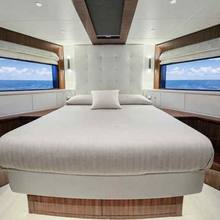 X Seven Yacht 