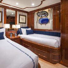 Camarina Royale Yacht 