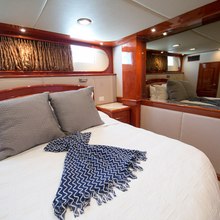 Aurora Yacht 