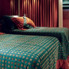 Elegant 007 Yacht Twin Stateroom