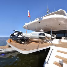 Blue Belly Yacht 