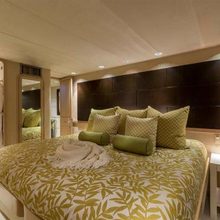 Cru Yacht 