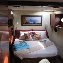 Delphine Yacht 