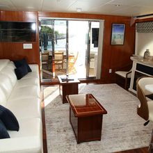 Chaser Yacht 