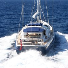 MITseaAH Yacht Running Shot - Aft