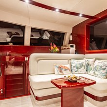 Dolcevitacat Yacht 