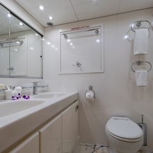 Ajao Yacht 