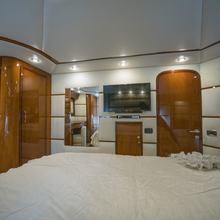 Viva Lola Yacht 
