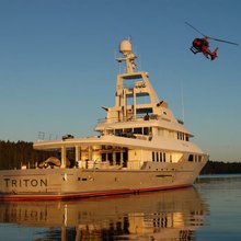 Triton Yacht 