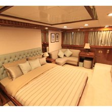 White Knight Yacht 