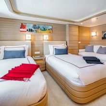 The Jewel Yacht 