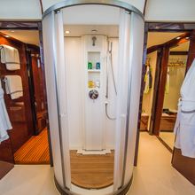 Happy Hour Yacht 