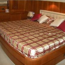 Royal Life Yacht 