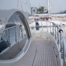 Viva Lola Yacht 