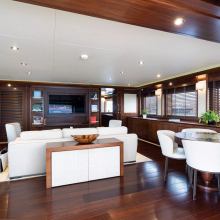 Palatial Yacht 