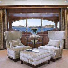 Oui Oui Yacht Master Stateroom - Lounge Seating
