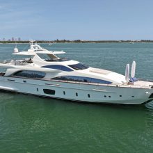Amica Yacht 