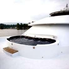 Liquidity Yacht Jacuzzi