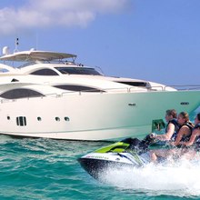 YCM 105 Yacht 