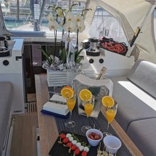 Red Carpet Yacht 