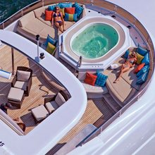Coco Veinte Yacht Aerial View - Jacuzzi