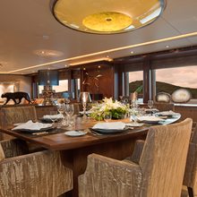 4YOU Yacht Dining Table