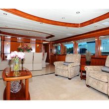 Luna Yacht 