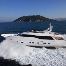 Aurora Yacht 