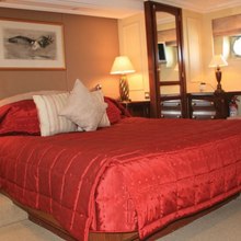 Osprey Yacht Red Guest Stateroom