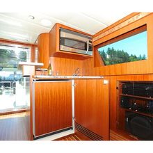 Luna Yacht 