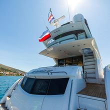 2 Drunk Yacht 