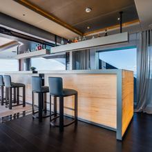 Navis Yacht 