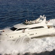 Larmera Yacht 