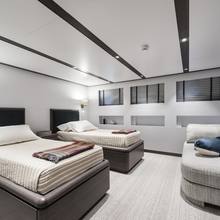 Genesia Yacht 