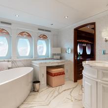 Sonician Yacht 