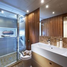 Younan Yacht 