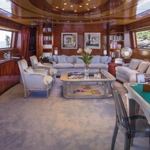 Marvi De Yacht 