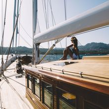 Uriel Yacht 