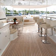 Iridescence Yacht 