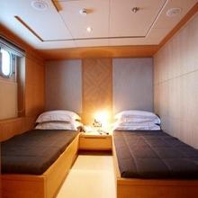 N.M.N Yacht Twin Stateroom