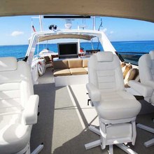 Illusions Yacht 