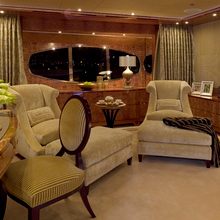 Oui Oui Yacht Master Stateroom Lounge
