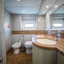 UD30 Yacht 