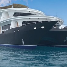 Petrel Yacht 