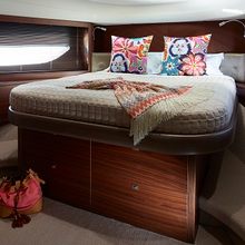 Omnia Natura Yacht 